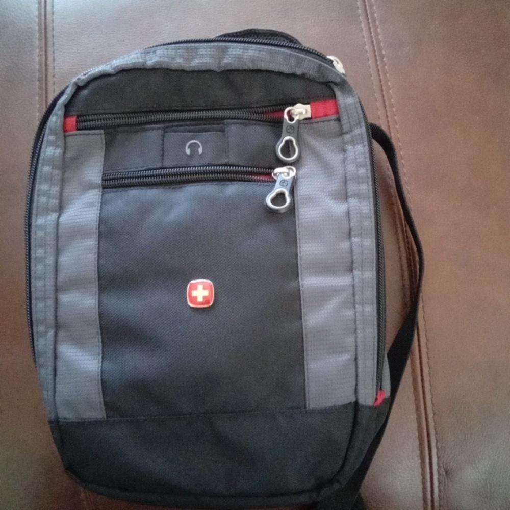 SwissGear Black & Gray Travel Sling Bag